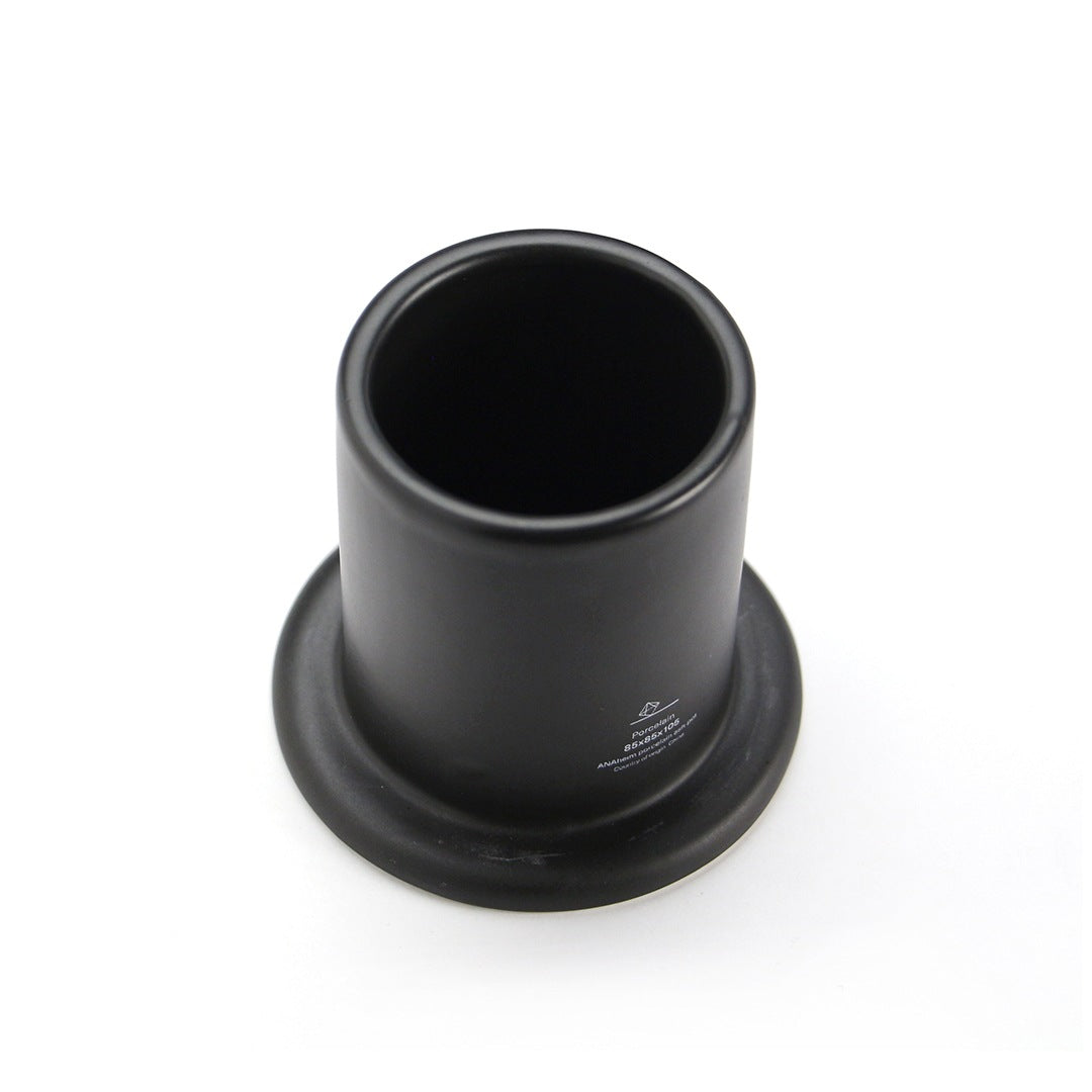 ANAheim Porcelain Ash-Pot "Black"