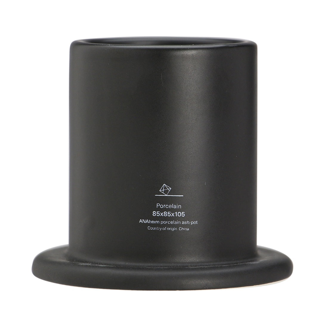 ANAheim Porcelain Ash-Pot "Black"