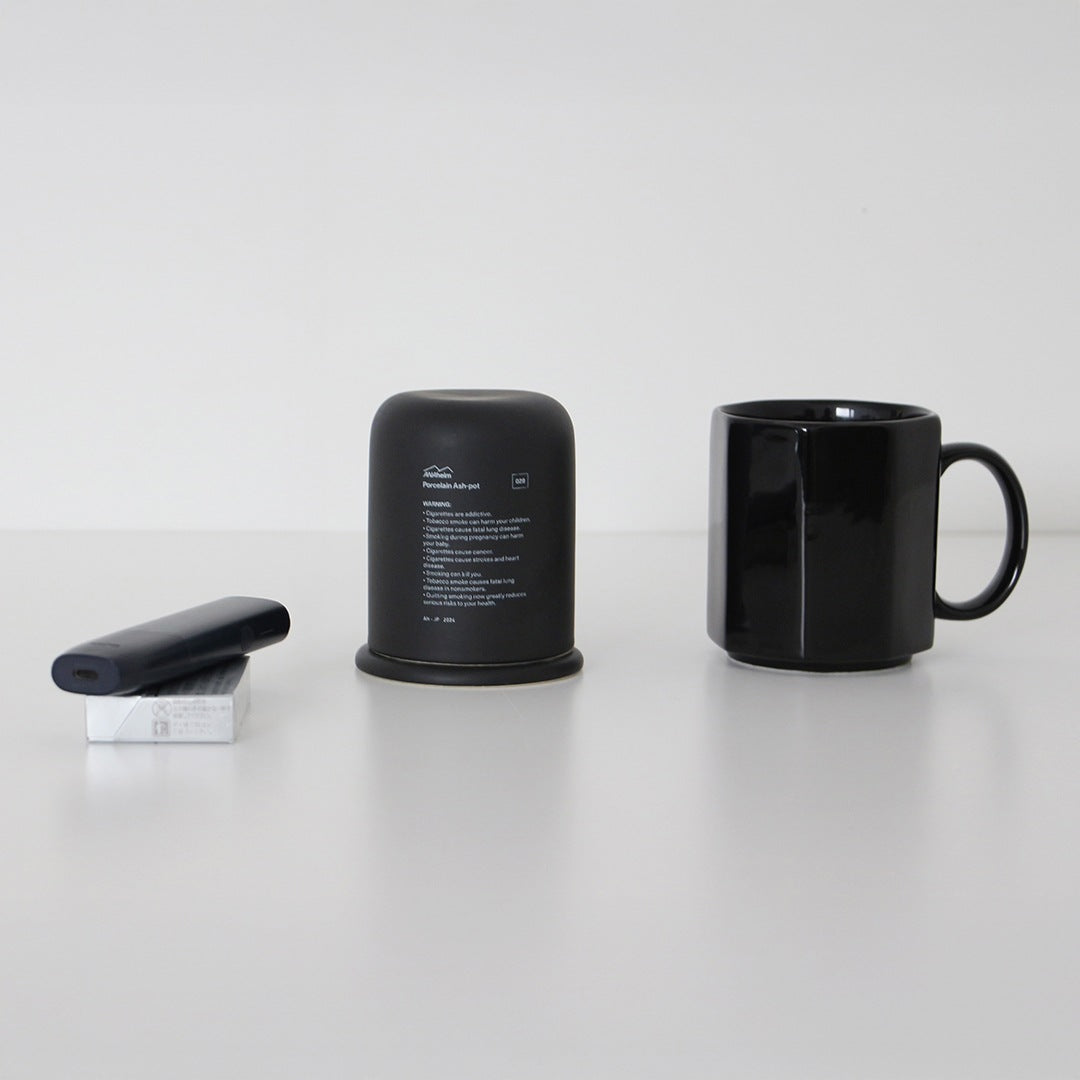 ANAheim Porcelain Ash-Pot "Black"